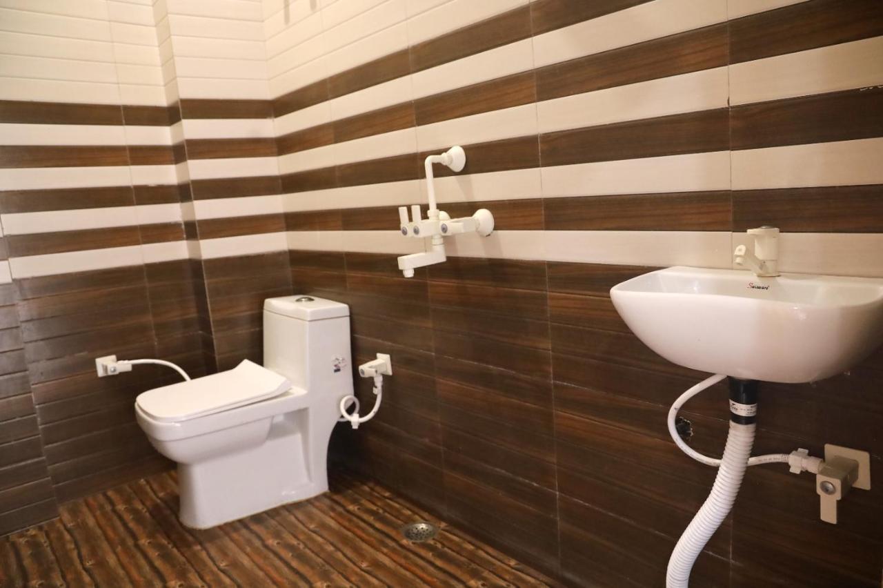 מטורה Hotel Keshavam Inn מראה חיצוני תמונה