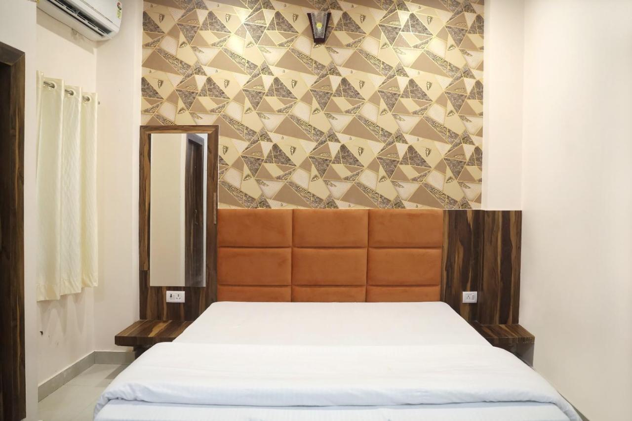 מטורה Hotel Keshavam Inn מראה חיצוני תמונה