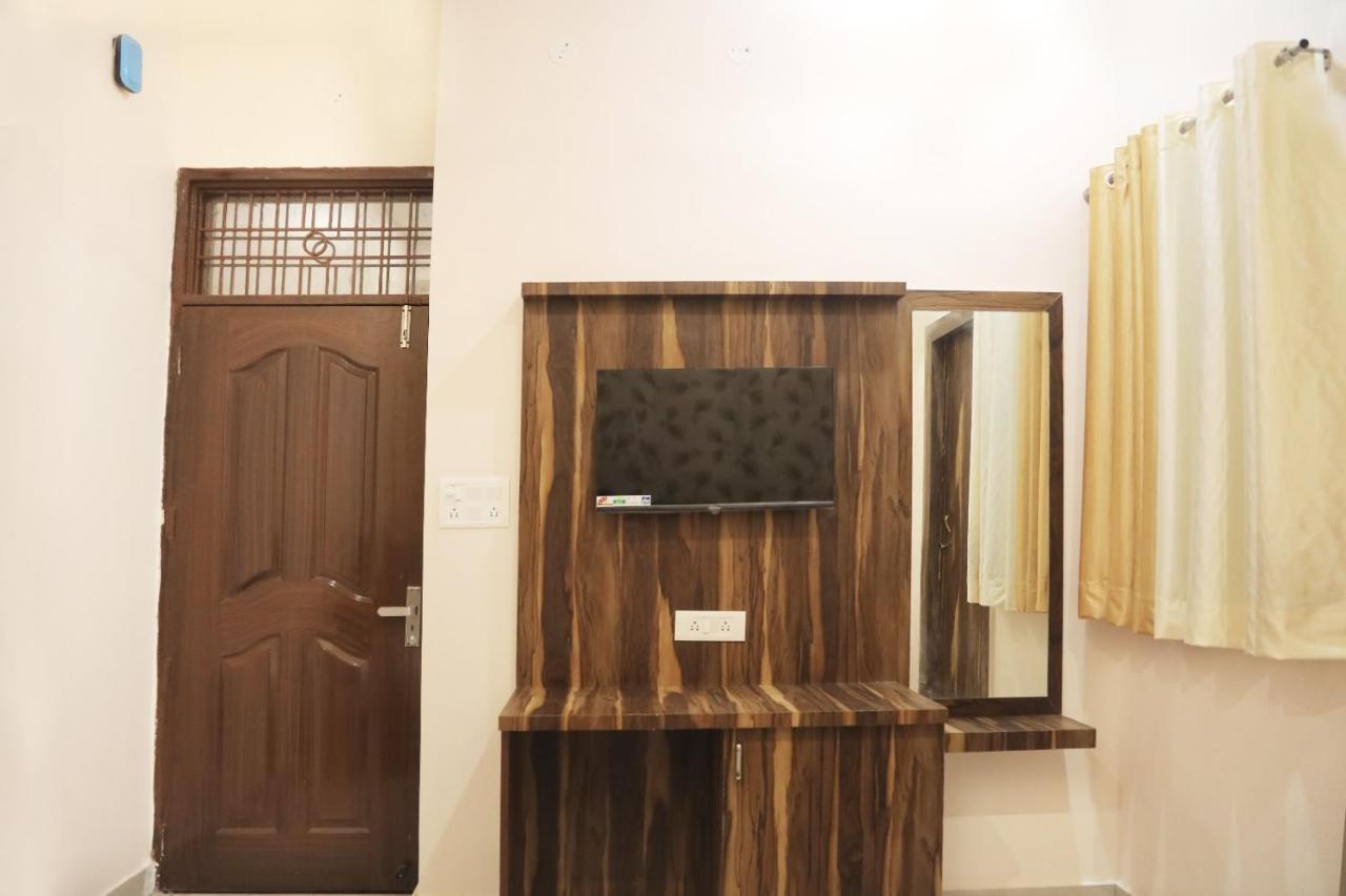 מטורה Hotel Keshavam Inn מראה חיצוני תמונה